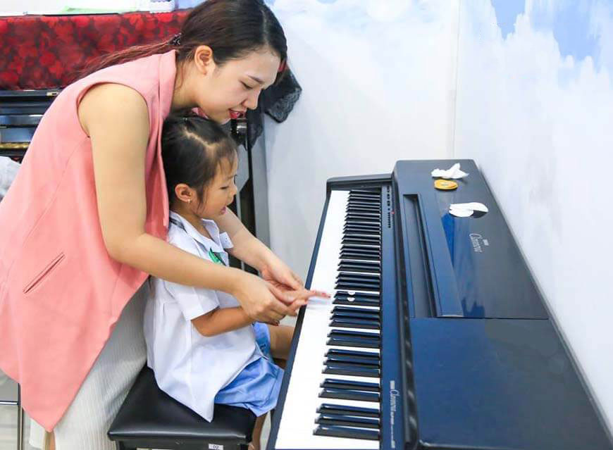 Học âm nhạc giúp trẻ nhỏ rèn luyện được tính kỷ luật