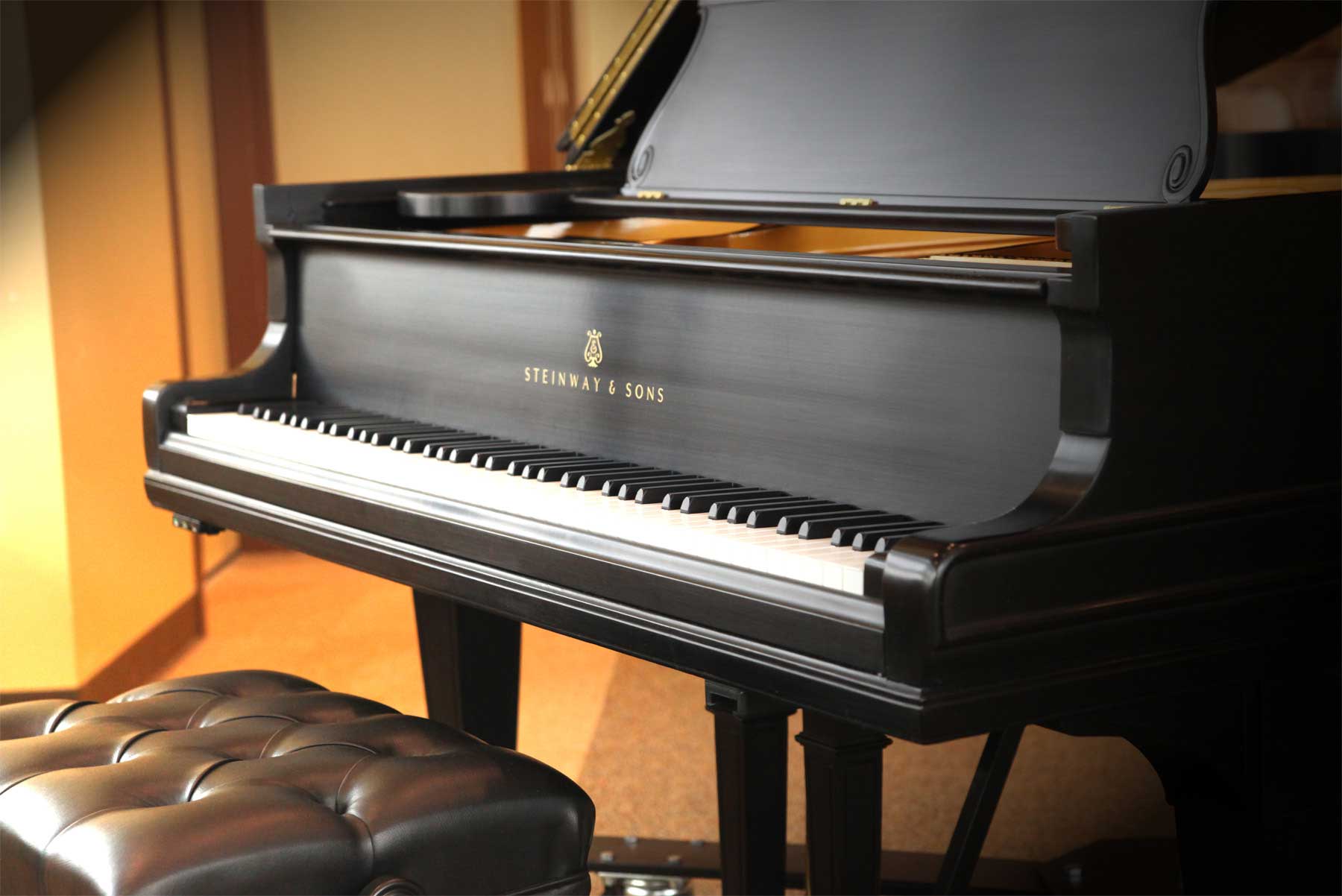 Thương hiệu đàn piano Steinway & Sons